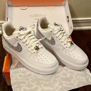 Nike Air Force 1 Low LX United